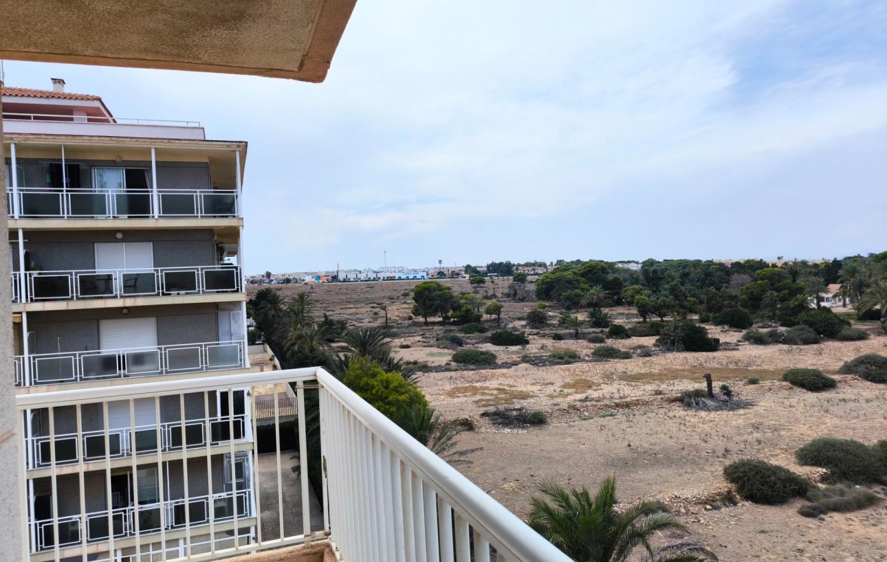 Resale - Lägenhet - Torrevieja - Punta prima