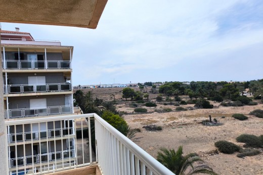 Resale - Lägenhet - Torrevieja - Punta prima
