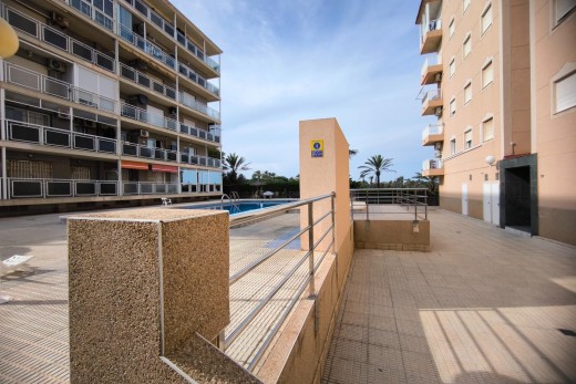 Resale - Lägenhet - Torrevieja - Punta prima