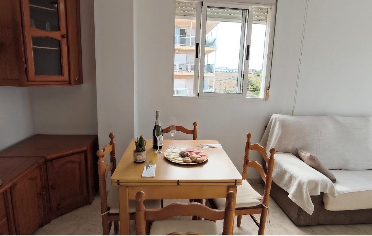 Resale - Lägenhet - Torrevieja - Punta prima