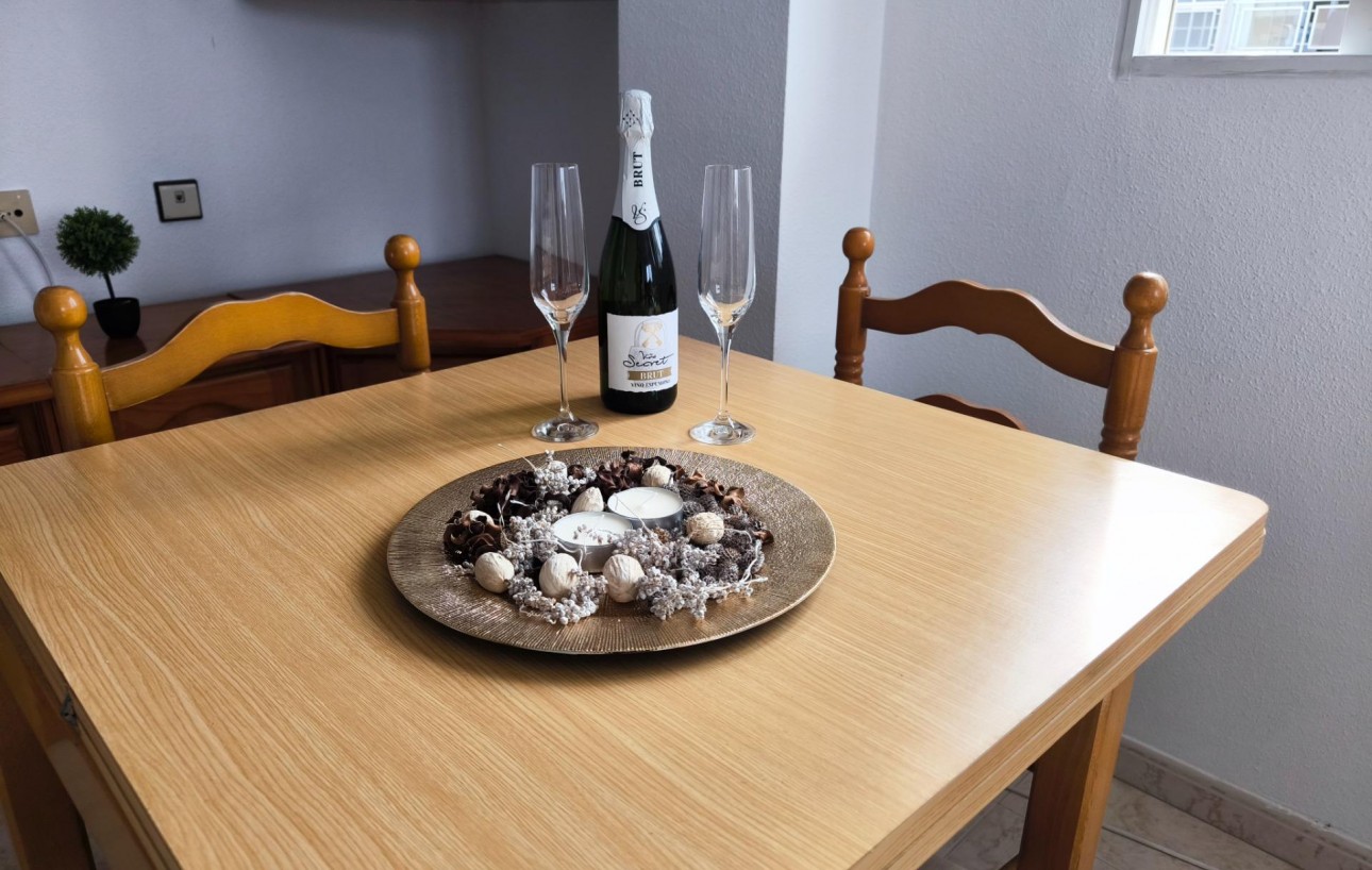 Resale - Lägenhet - Torrevieja - Punta prima