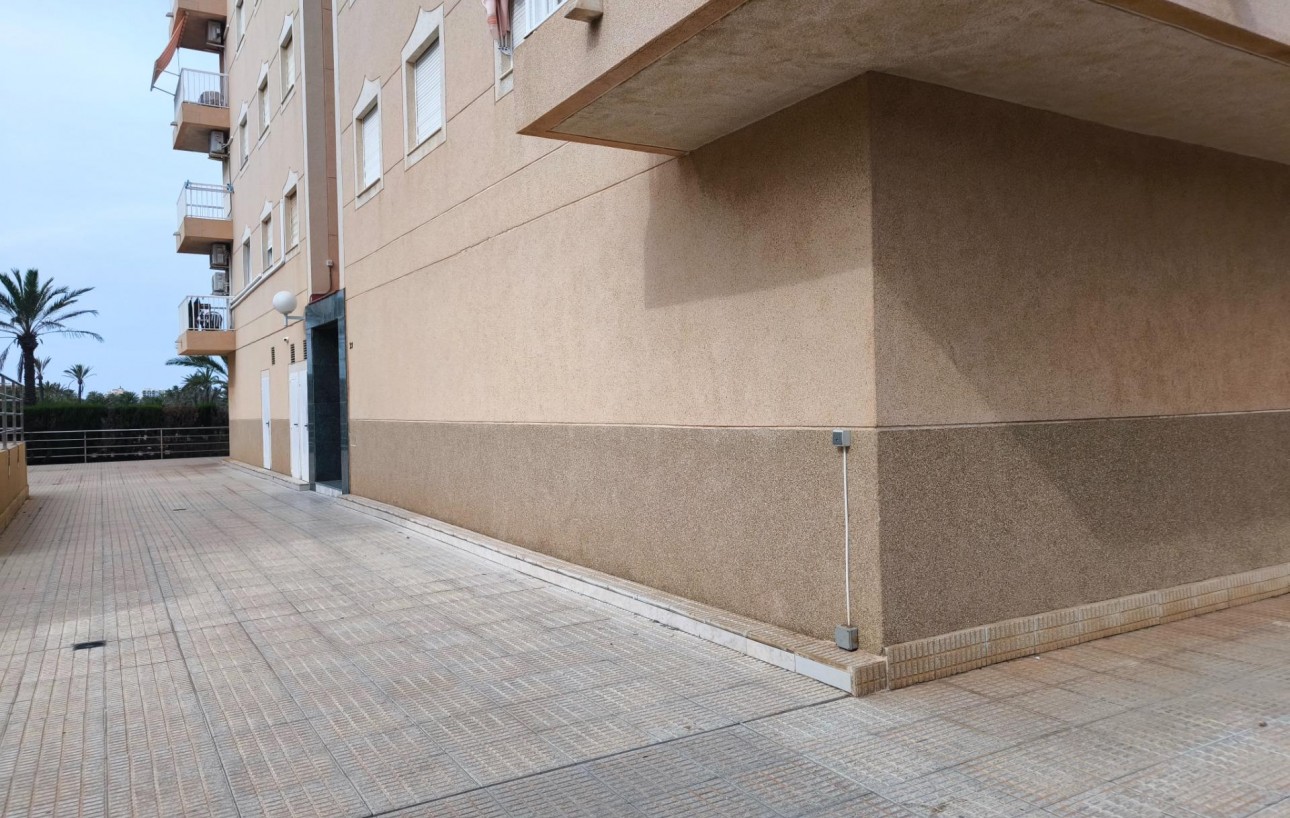 Resale - Lägenhet - Torrevieja - Punta prima