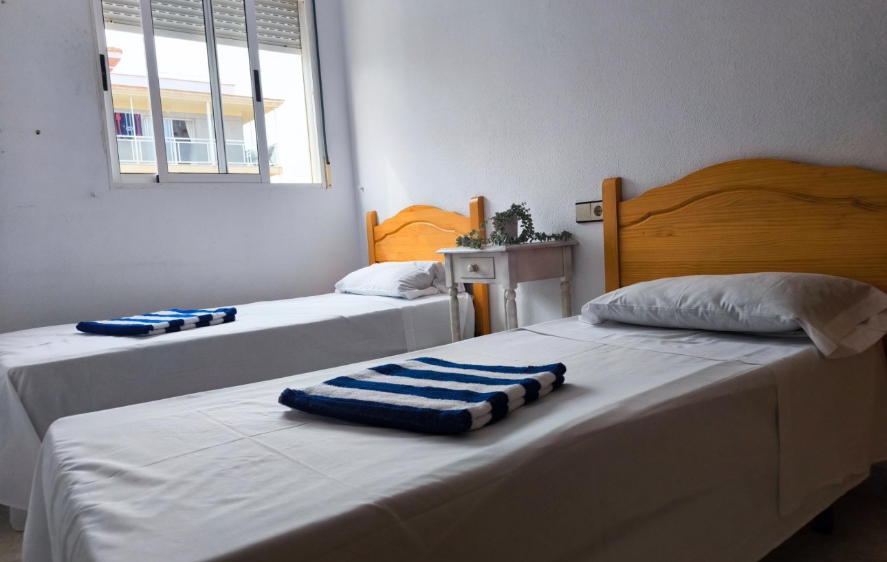 Resale - Lägenhet - Torrevieja - Punta prima