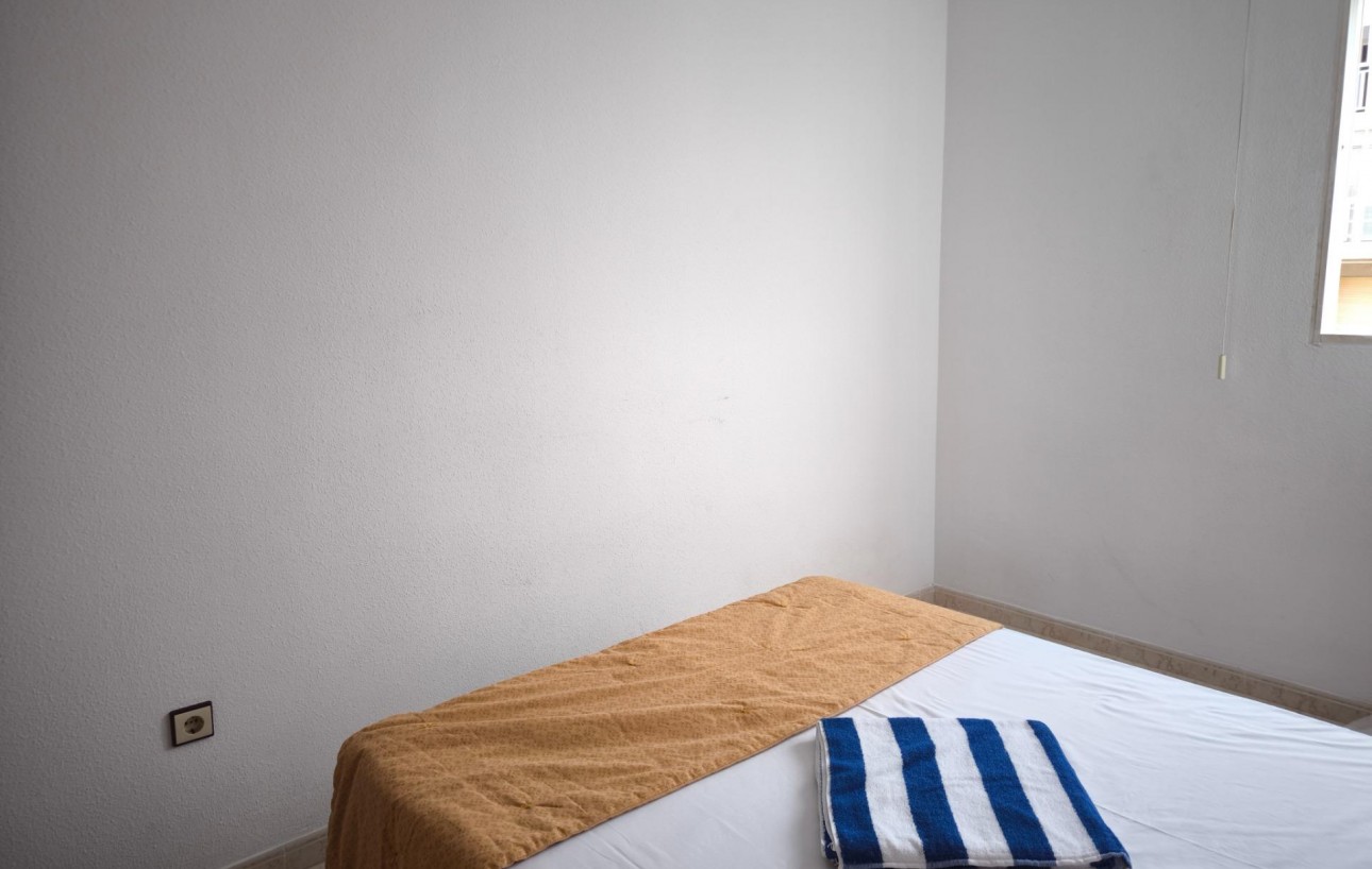 Resale - Lägenhet - Torrevieja - Punta prima