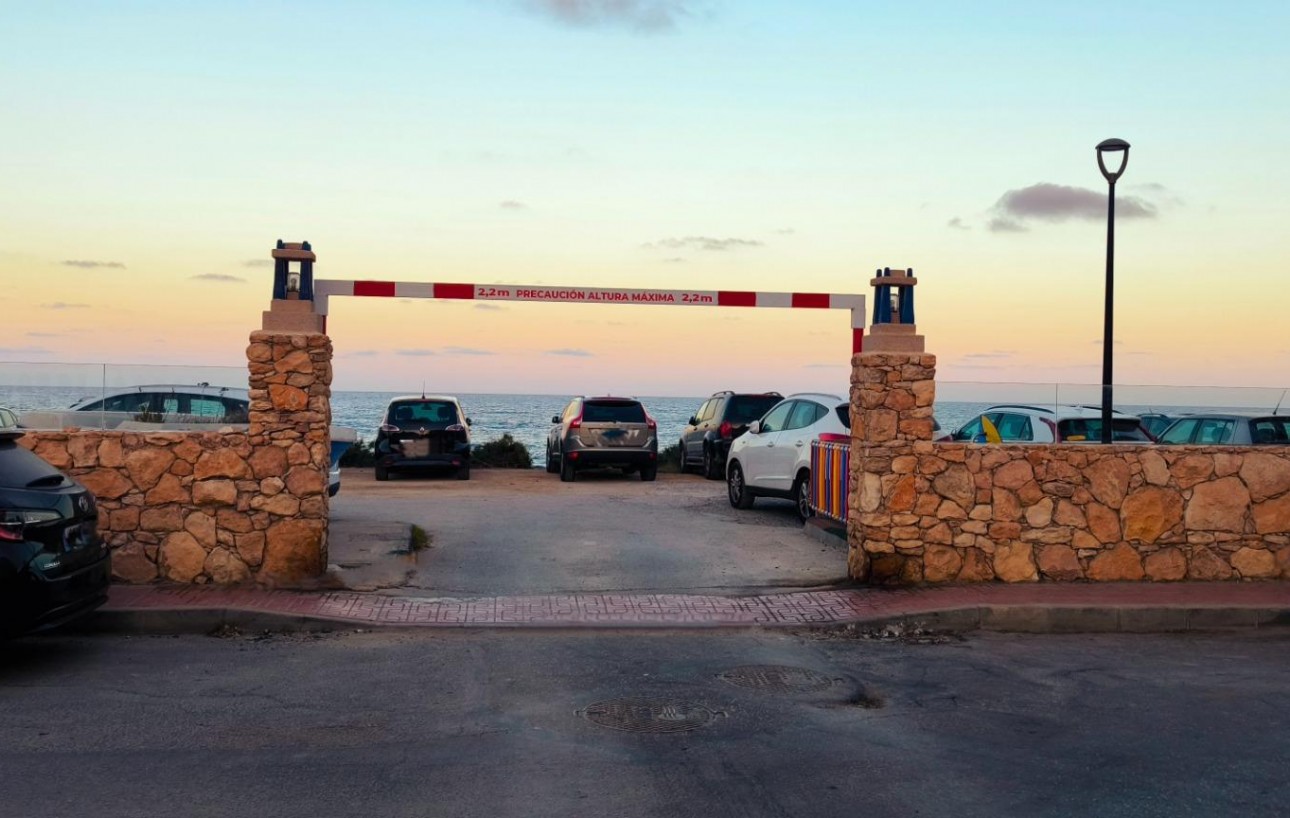 Resale - Lägenhet - Torrevieja - Punta prima