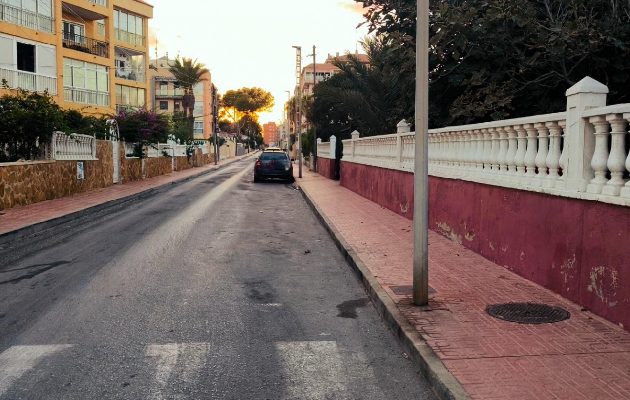 Resale - Lägenhet - Torrevieja - Punta prima