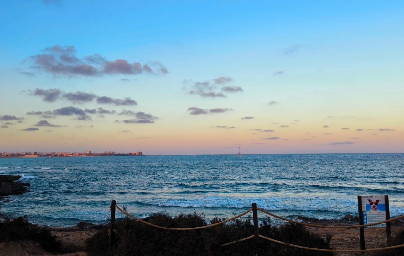 Resale - Lägenhet - Torrevieja - Punta prima