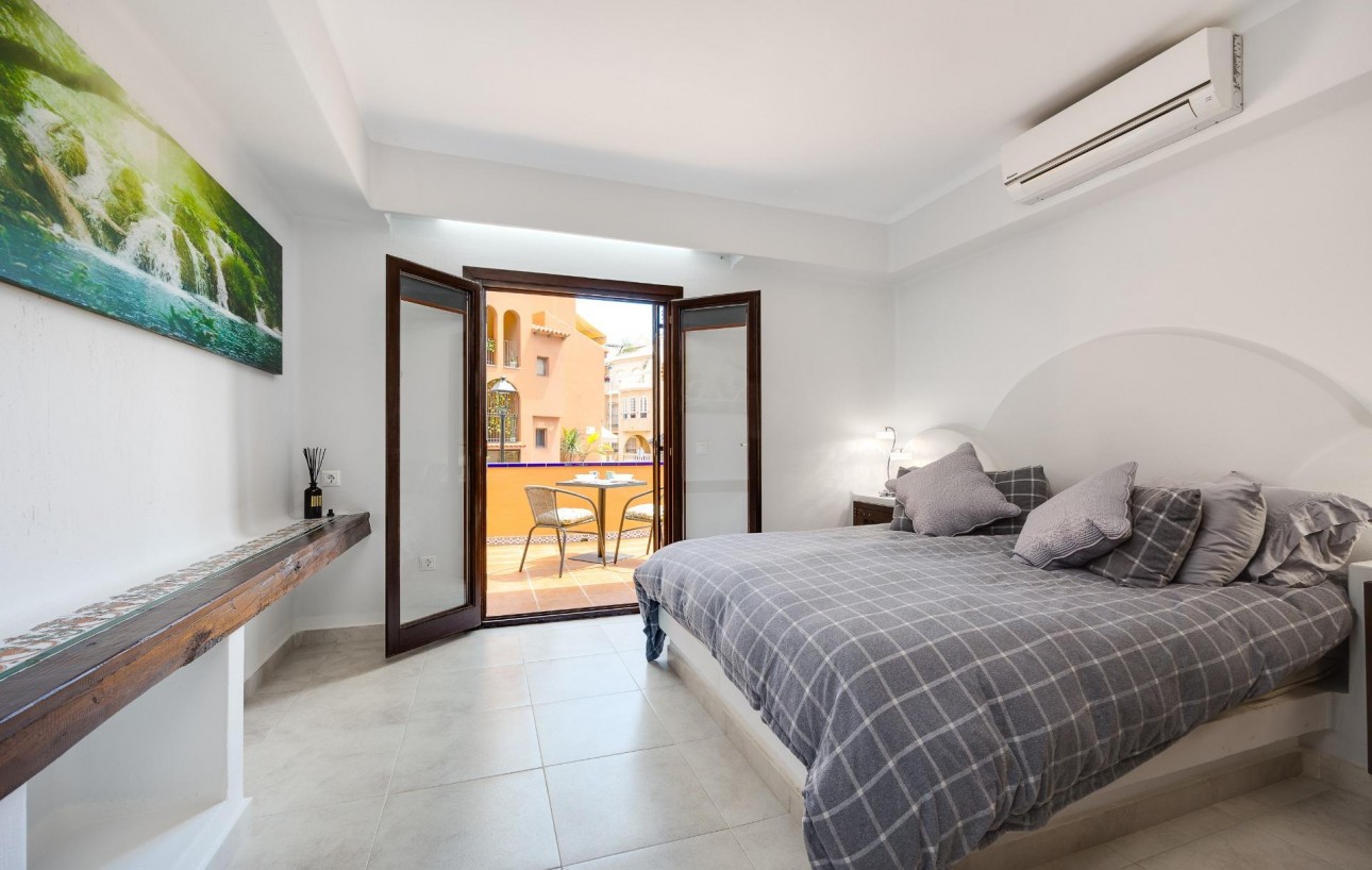 Resale - Lägenhet - Torrevieja - Los Frutales