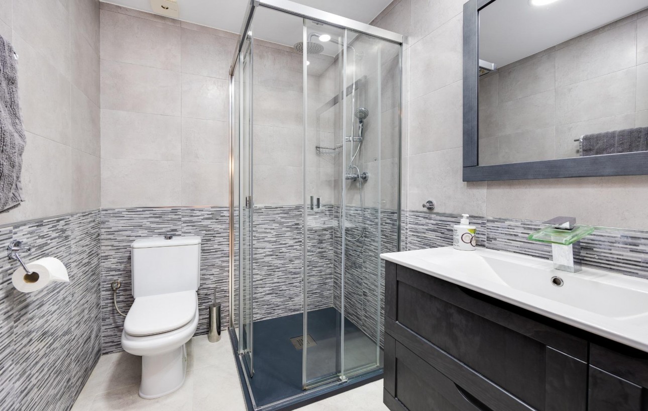 Resale - Lägenhet - Torrevieja - Los Frutales