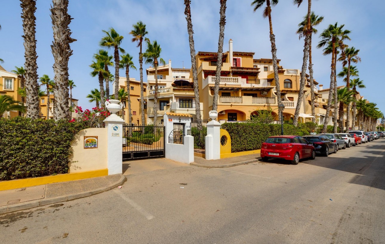 Resale - Lägenhet - Torrevieja - Los Frutales