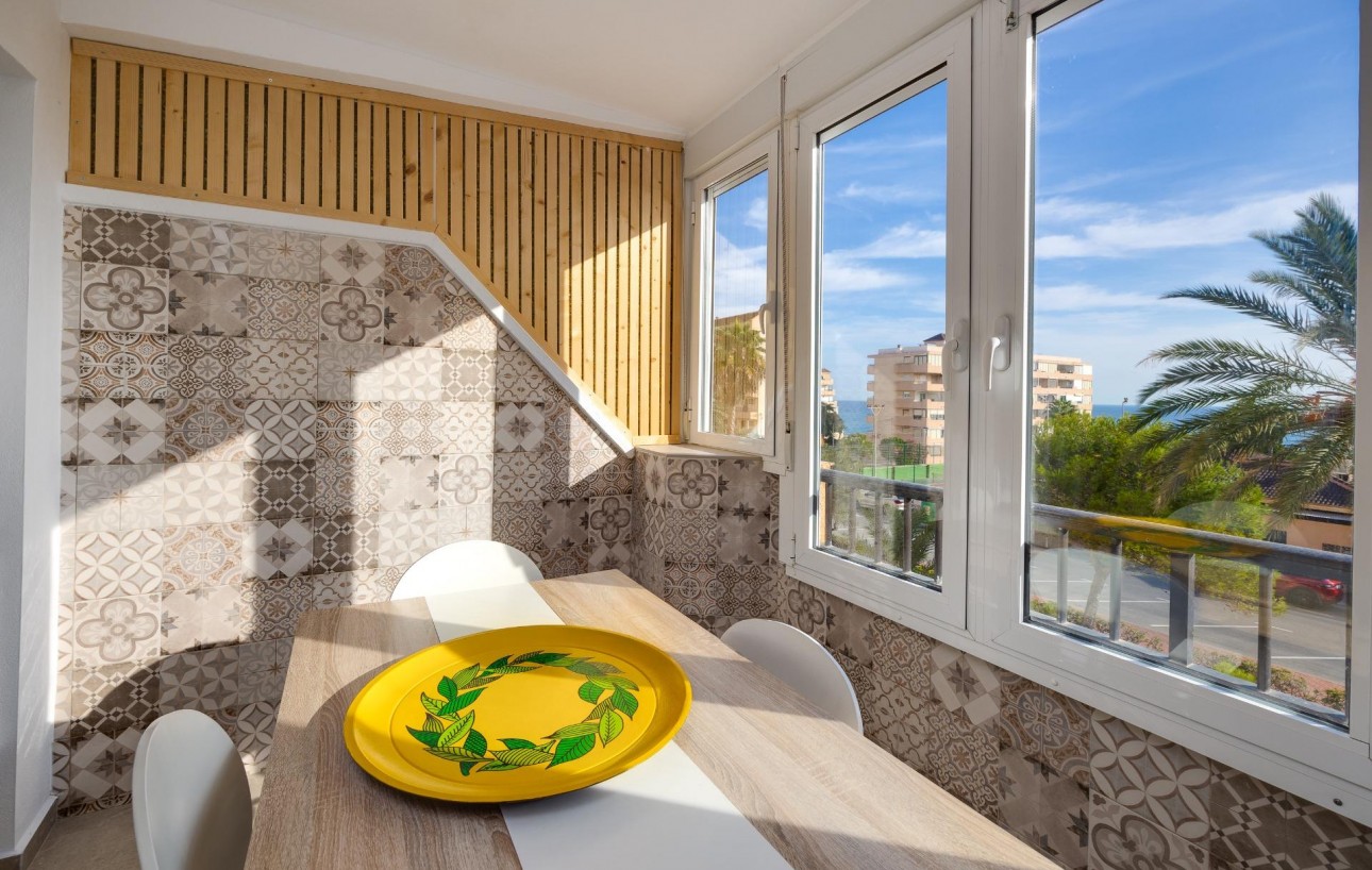 Resale - Lägenhet - Torrevieja - Cabo cervera