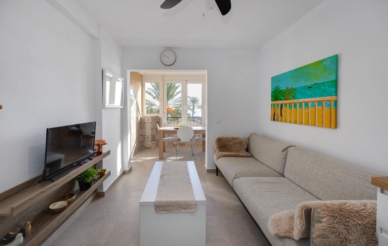 Resale - Lägenhet - Torrevieja - Cabo cervera