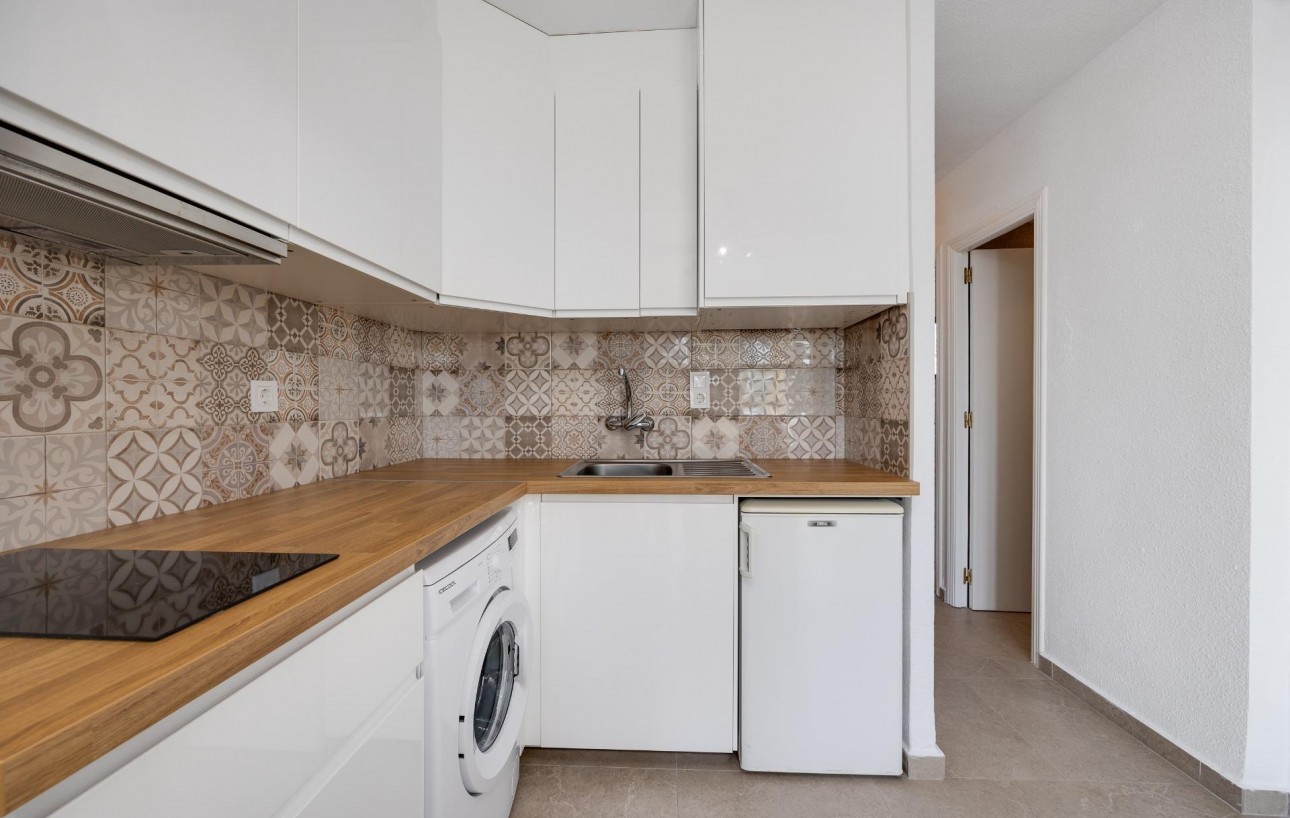 Resale - Lägenhet - Torrevieja - Cabo cervera