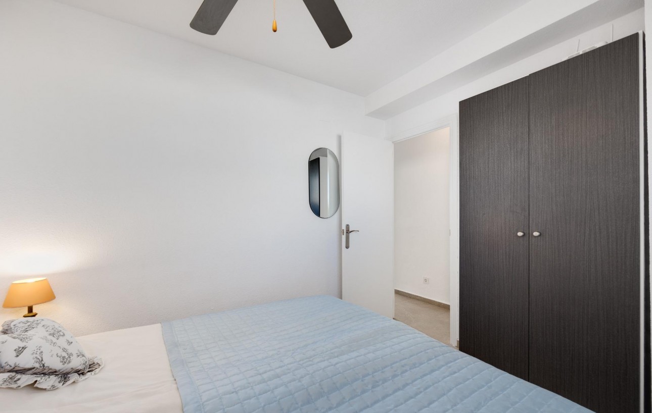 Resale - Lägenhet - Torrevieja - Cabo cervera