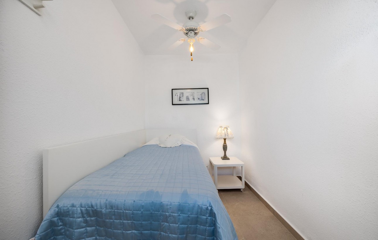 Resale - Lägenhet - Torrevieja - Cabo cervera