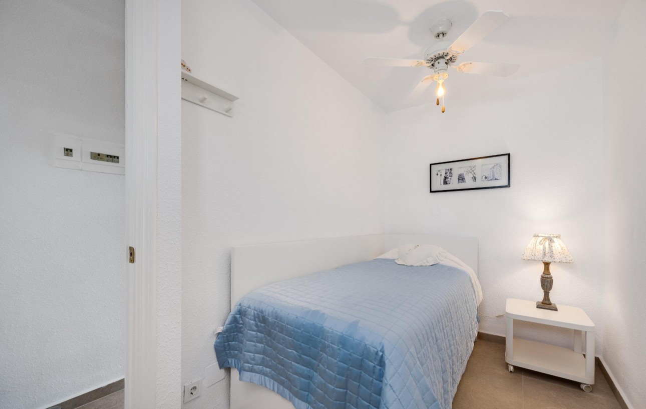 Resale - Lägenhet - Torrevieja - Cabo cervera