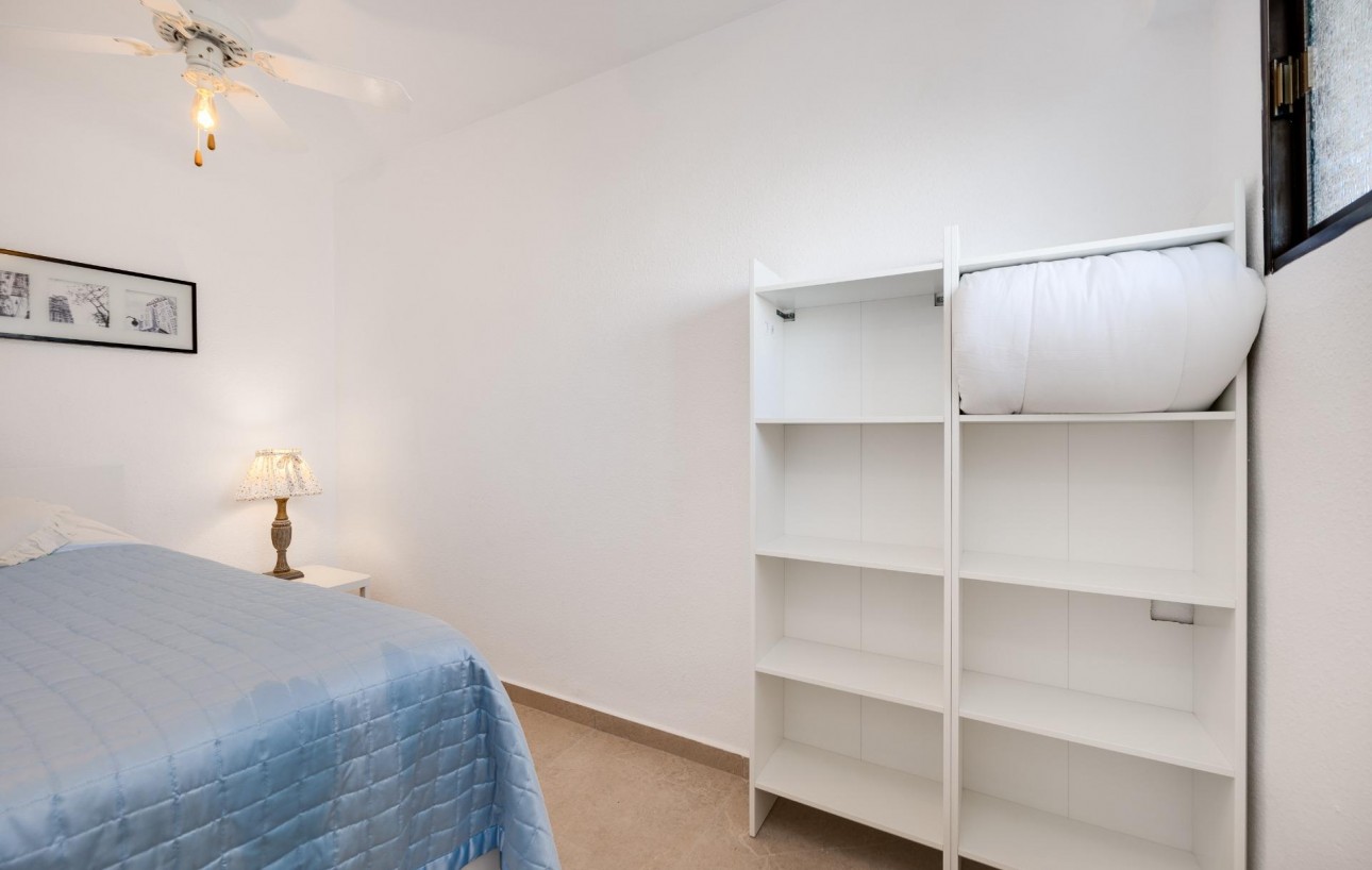 Resale - Lägenhet - Torrevieja - Cabo cervera