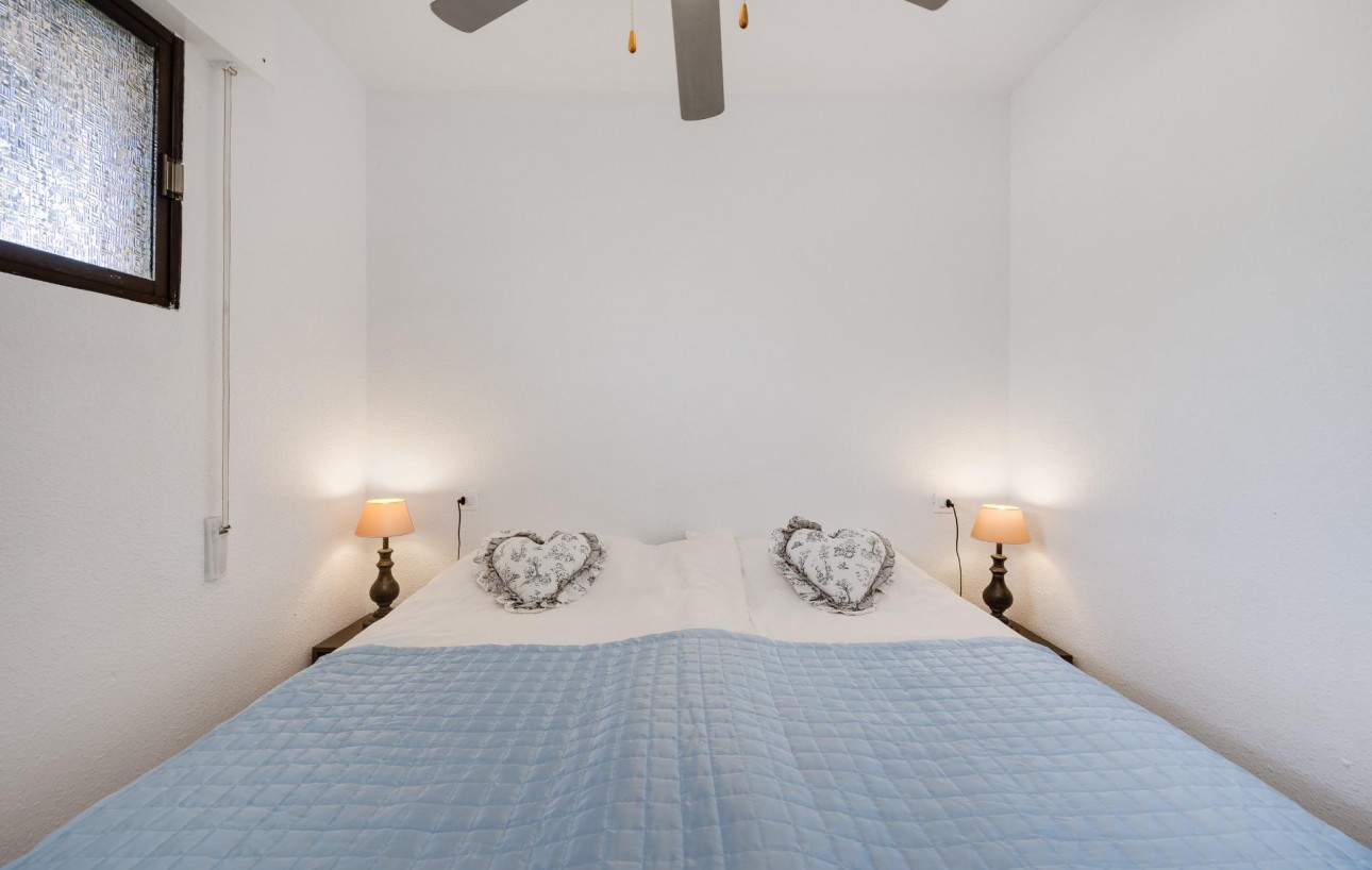 Resale - Lägenhet - Torrevieja - Cabo cervera