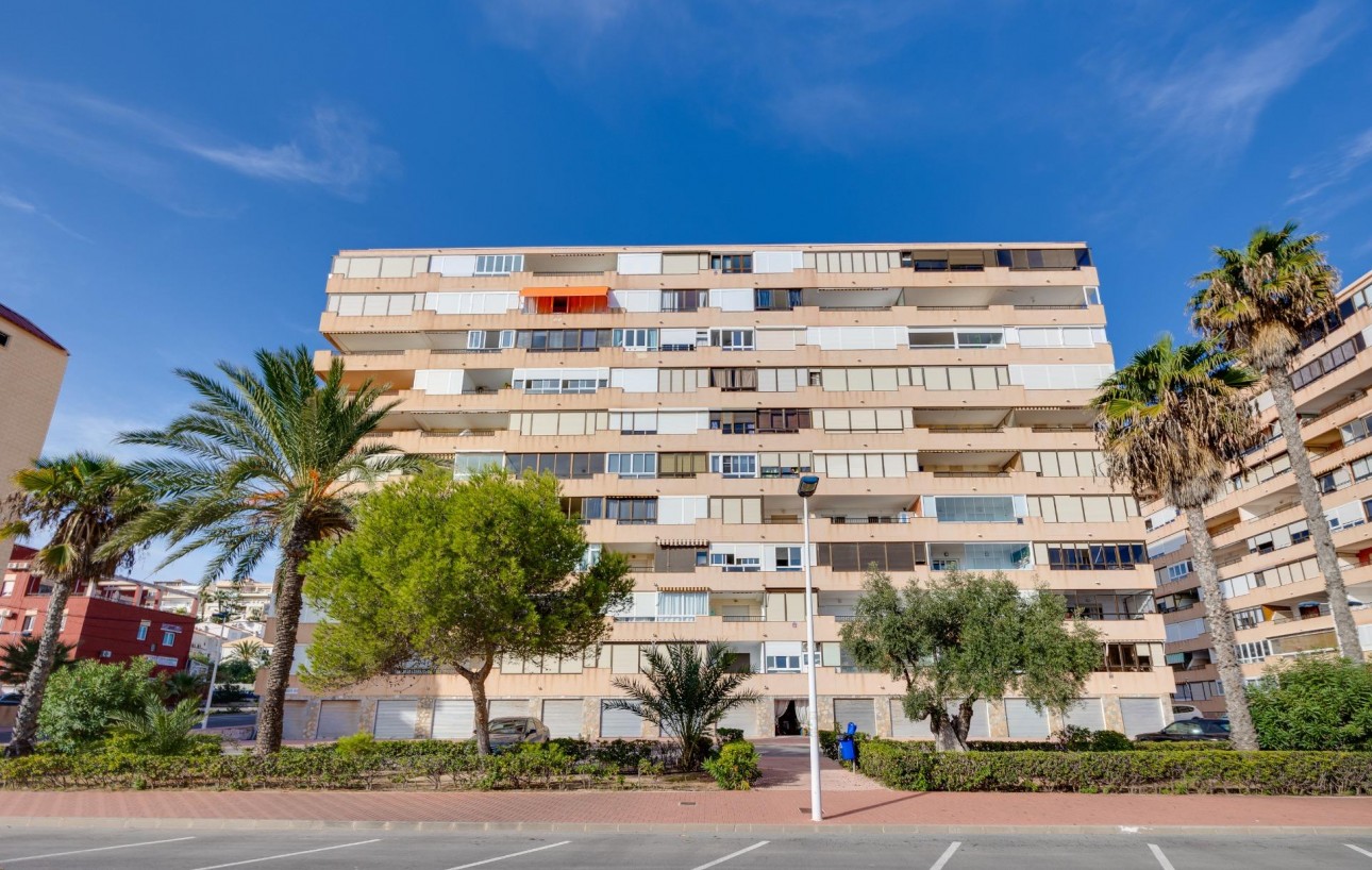 Resale - Lägenhet - Torrevieja - Cabo cervera