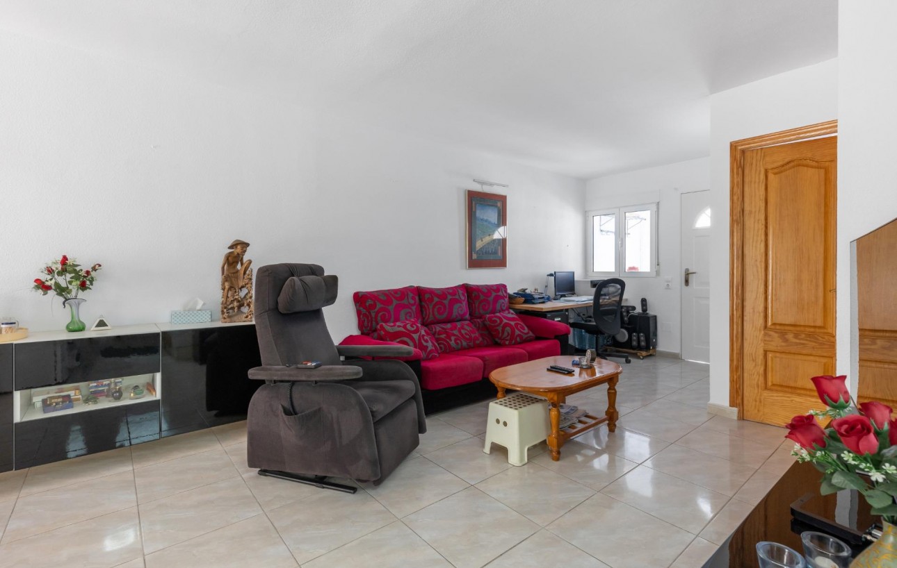 Resale - Bungalow Planta Baja - Torrevieja - El chaparral