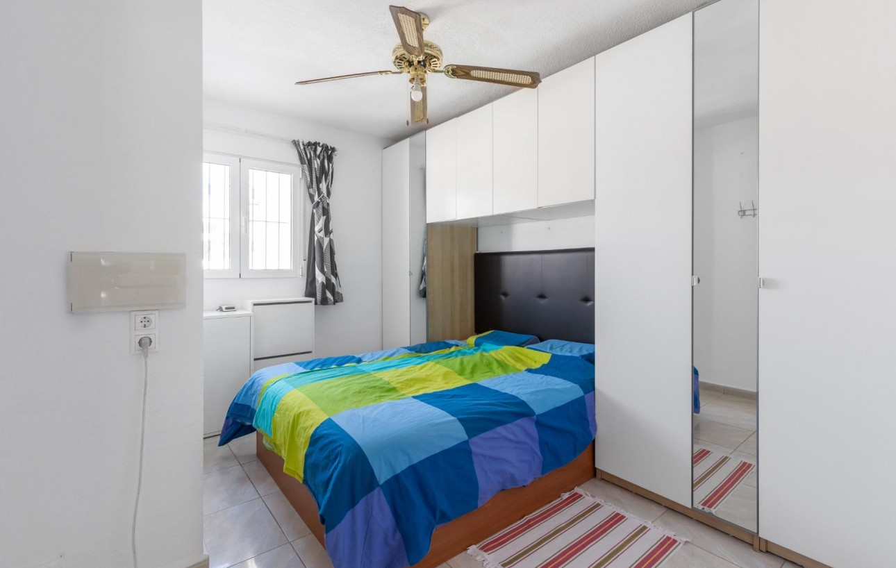 Resale - Bungalow Planta Baja - Torrevieja - El chaparral