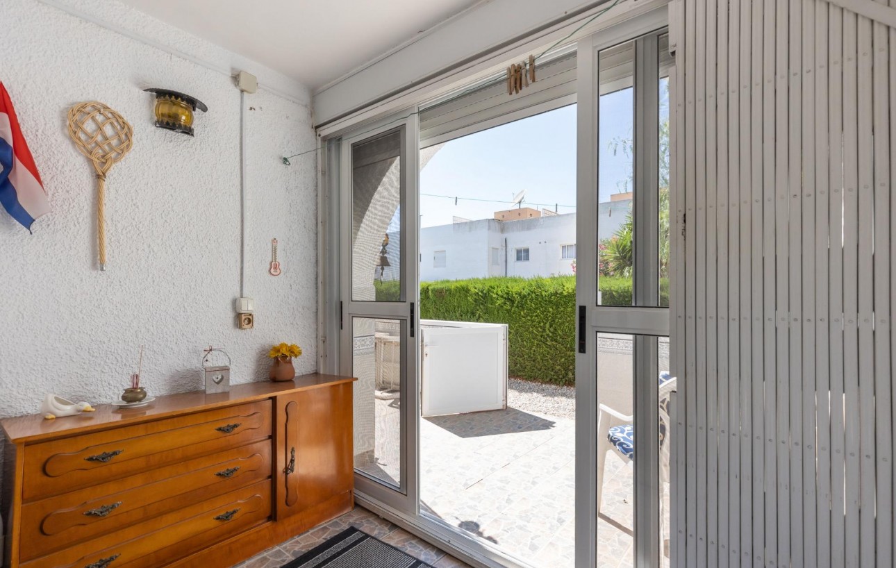 Resale - Bungalow Planta Baja - Torrevieja - El chaparral