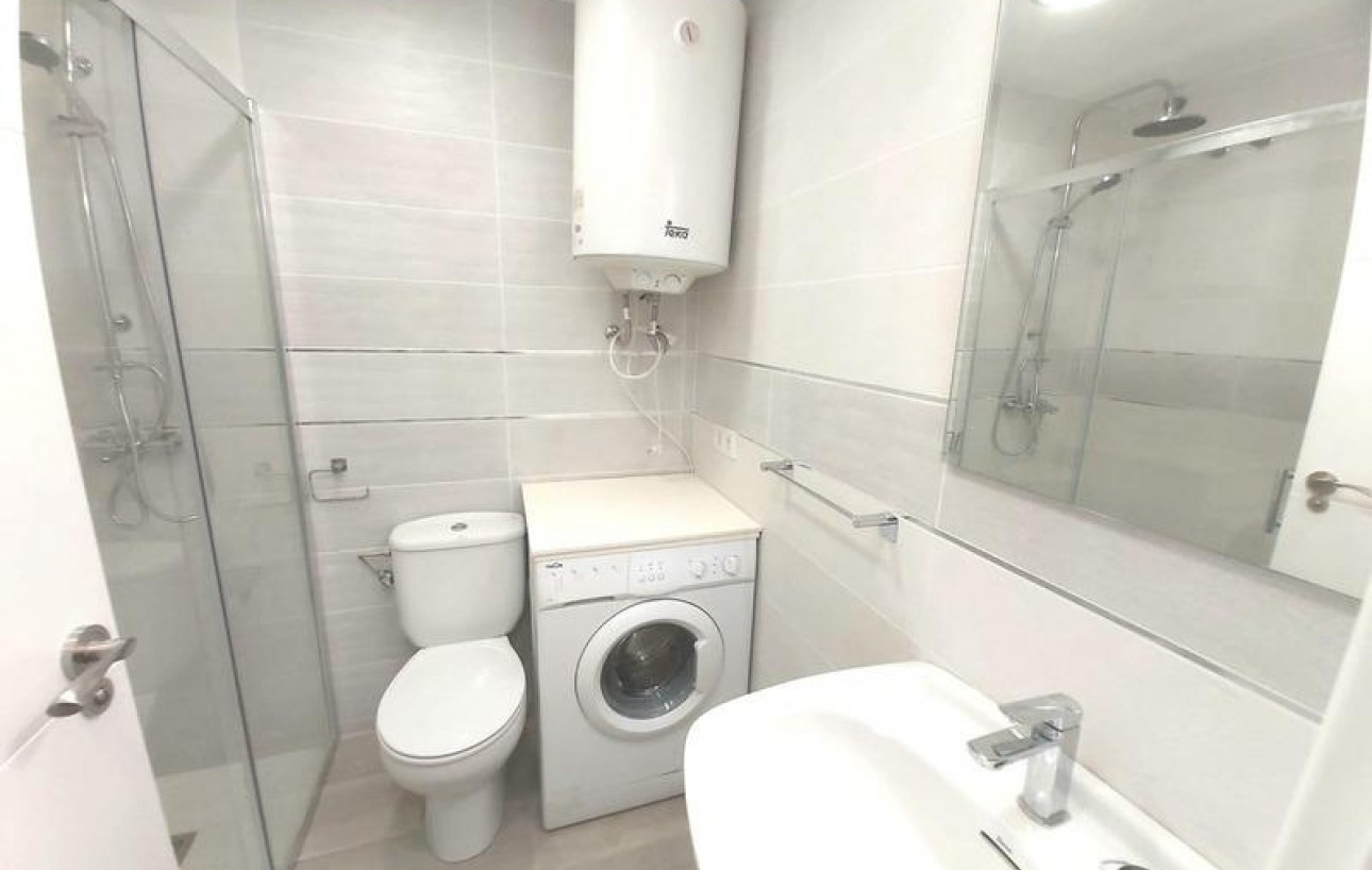 Resale - Lägenhet - Torrevieja - Playa del cura