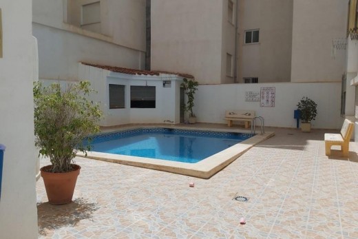 Resale - Lägenhet - Torrevieja - Playa del cura