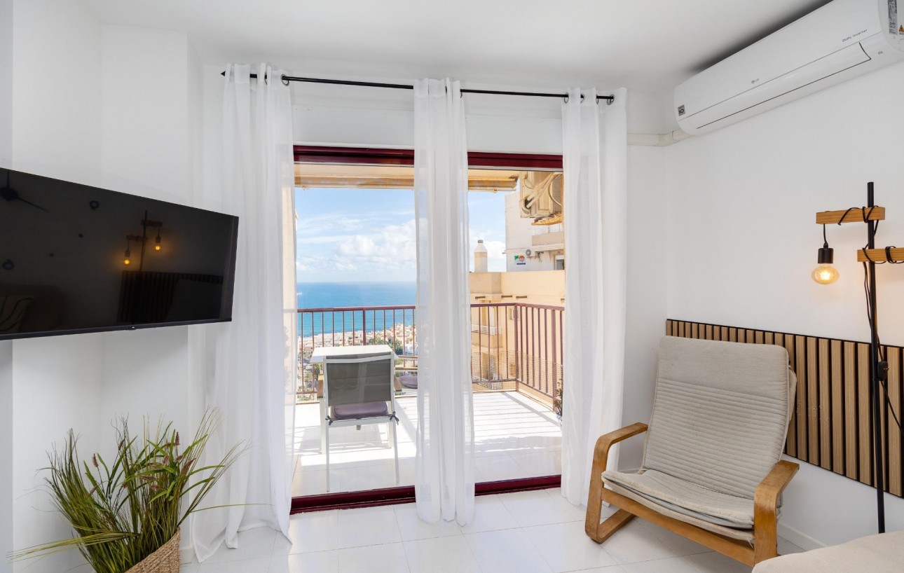 Resale - Lägenhet - Torrevieja - La Mata