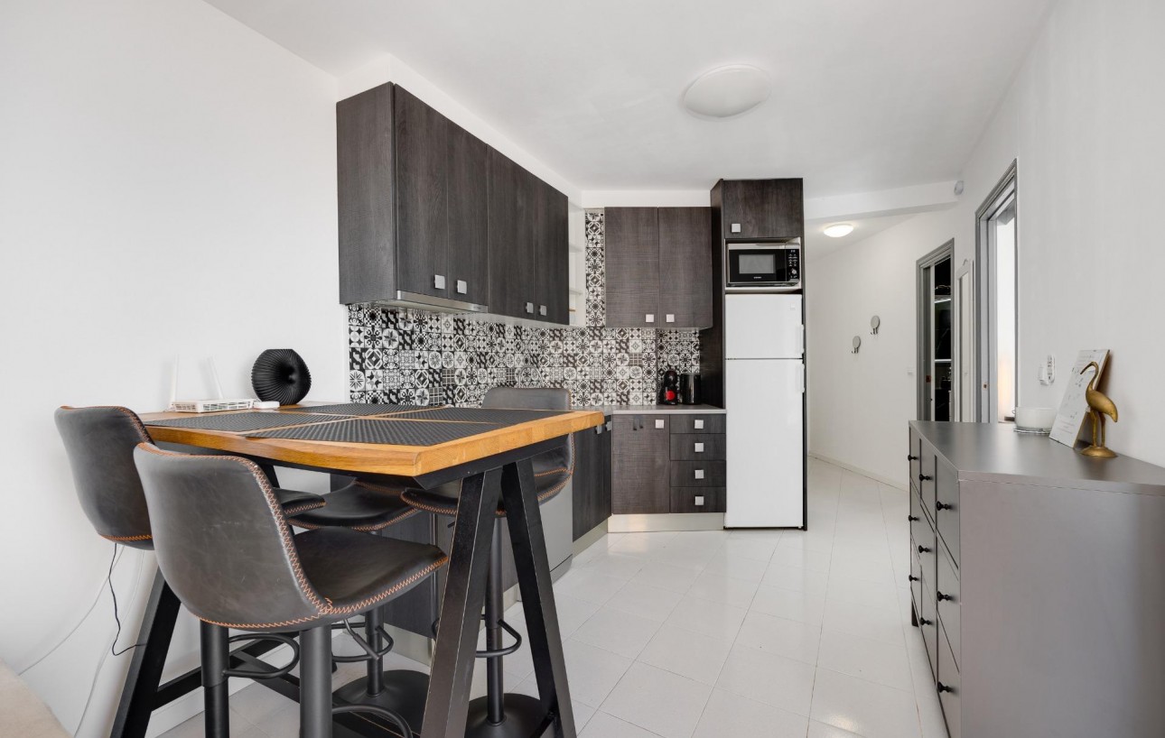 Resale - Lägenhet - Torrevieja - La Mata