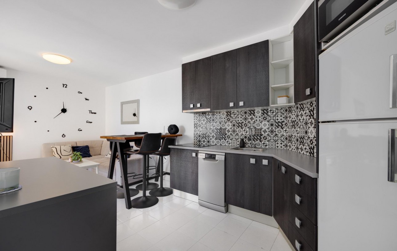 Resale - Lägenhet - Torrevieja - La Mata