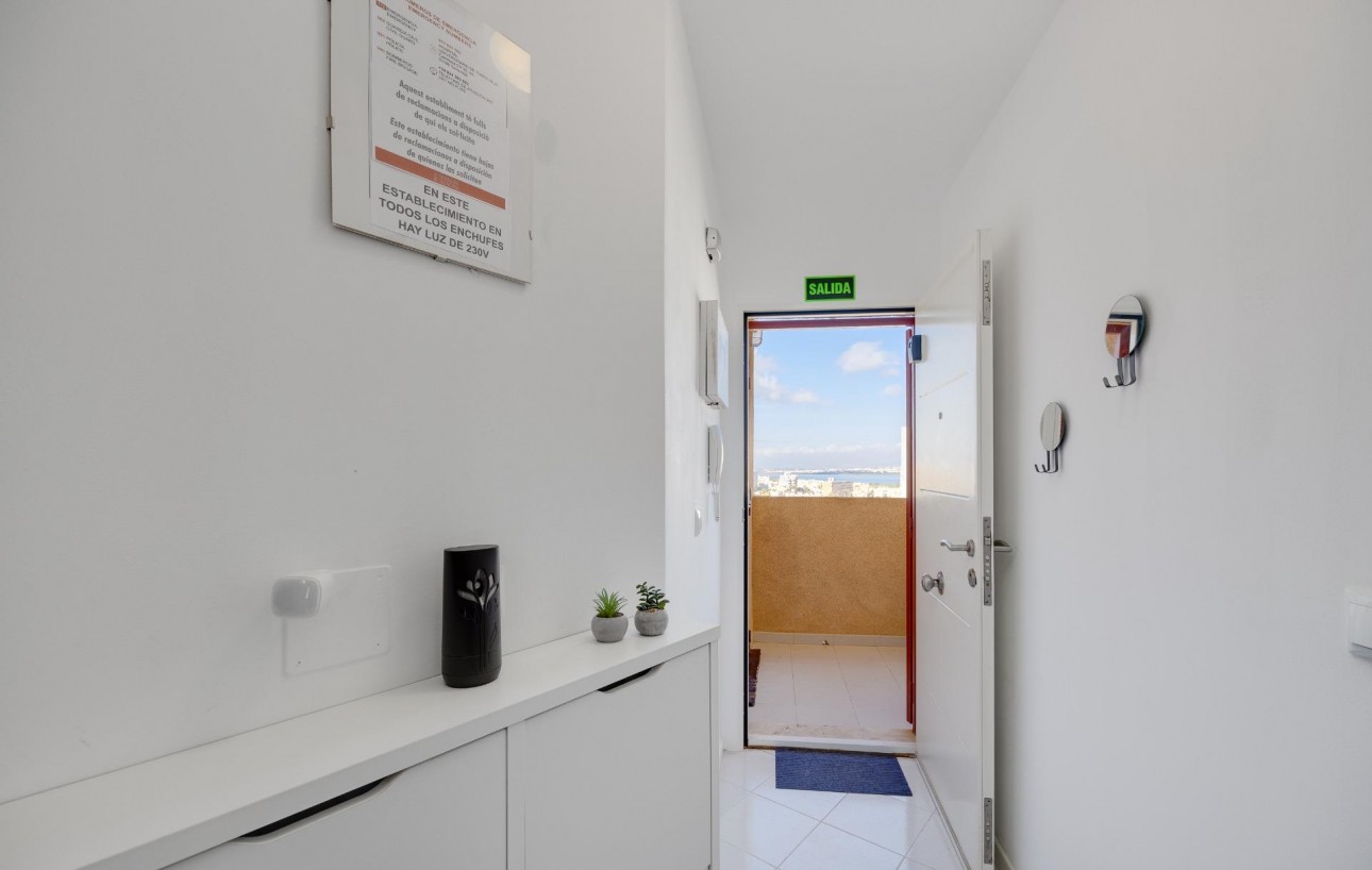 Resale - Lägenhet - Torrevieja - La Mata