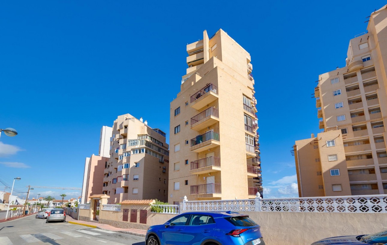 Resale - Lägenhet - Torrevieja - La Mata