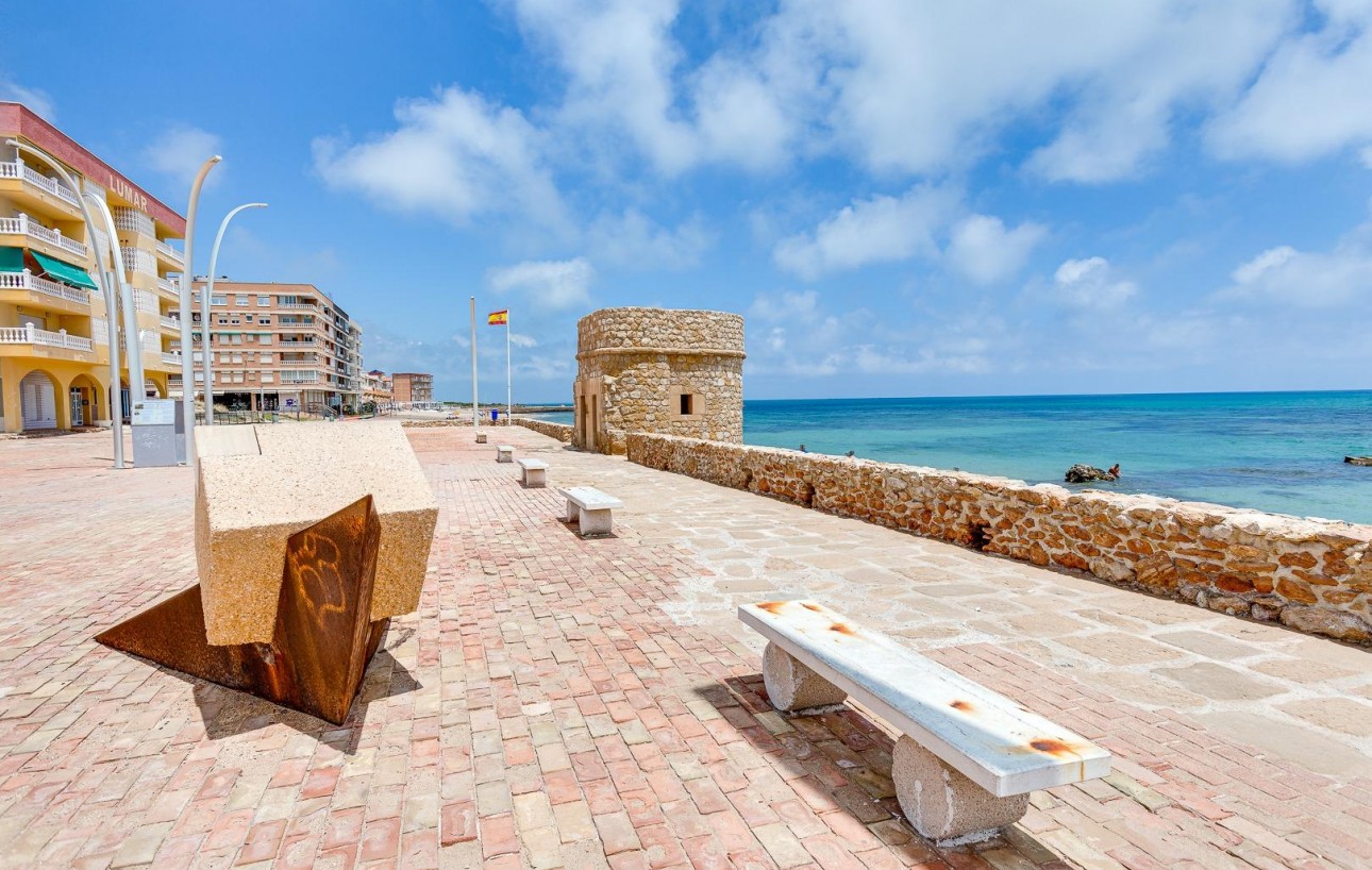 Resale - Lägenhet - Torrevieja - La Mata