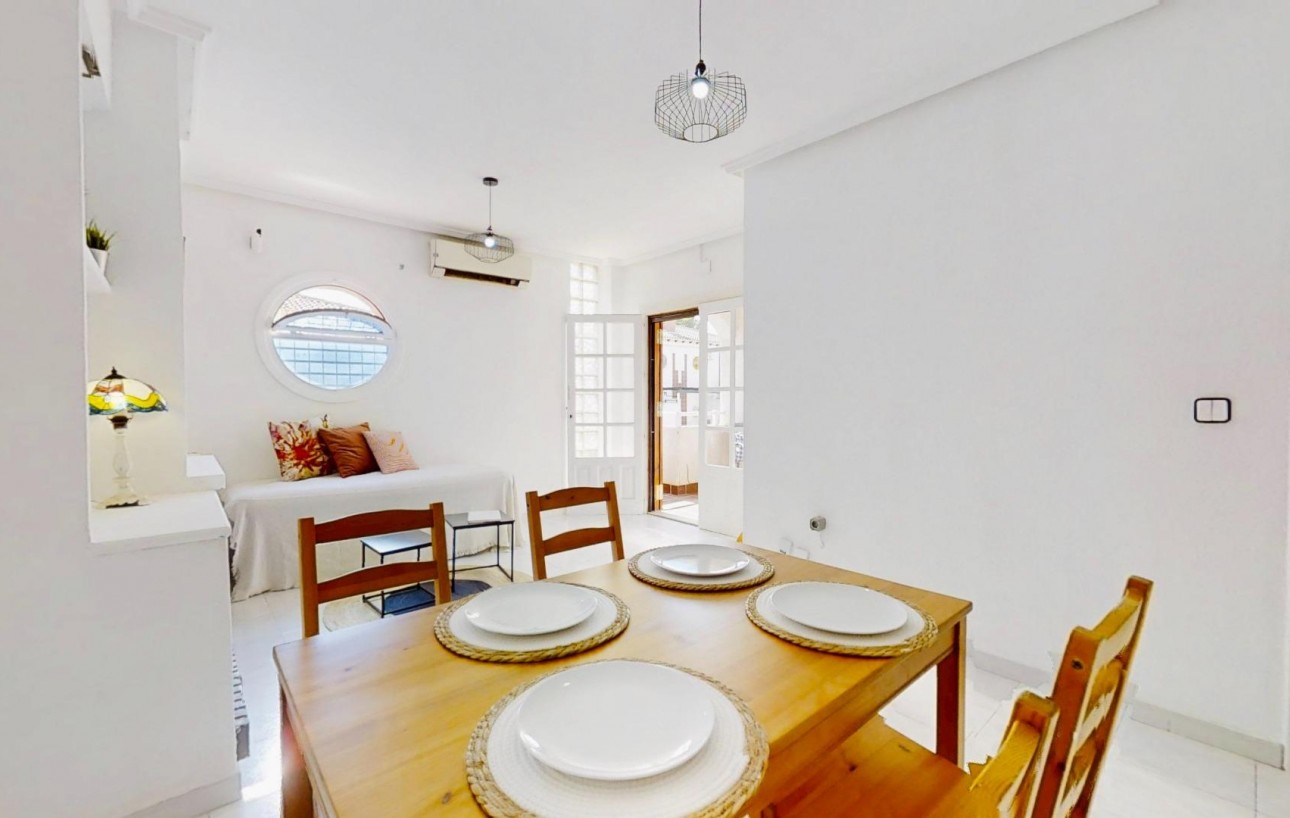 Resale - Bungalow - Torrevieja - Los Balcones - Los Altos del Edén