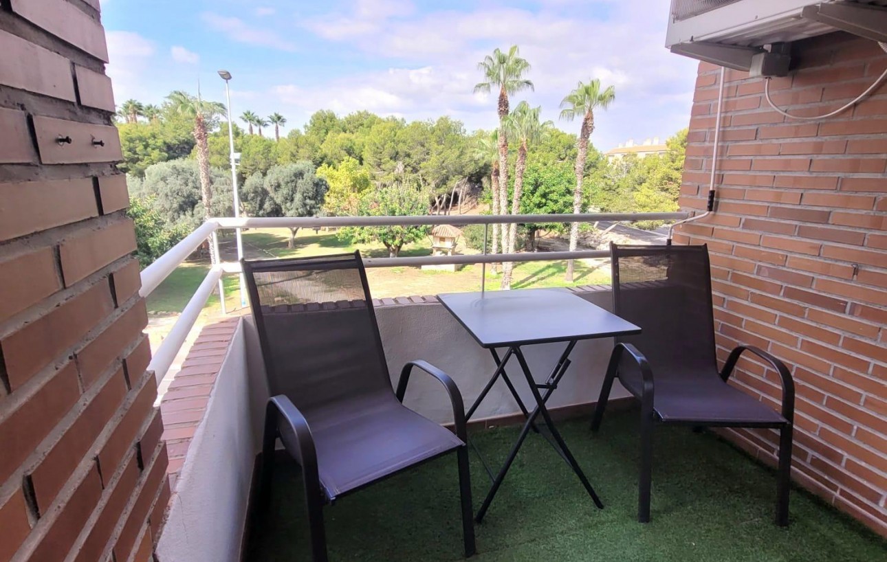 Resale - Wohnung - Torrevieja - Acequion