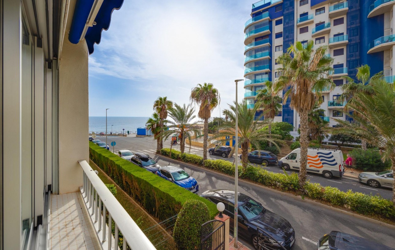Resale - Wohnung - Torrevieja - Punta prima