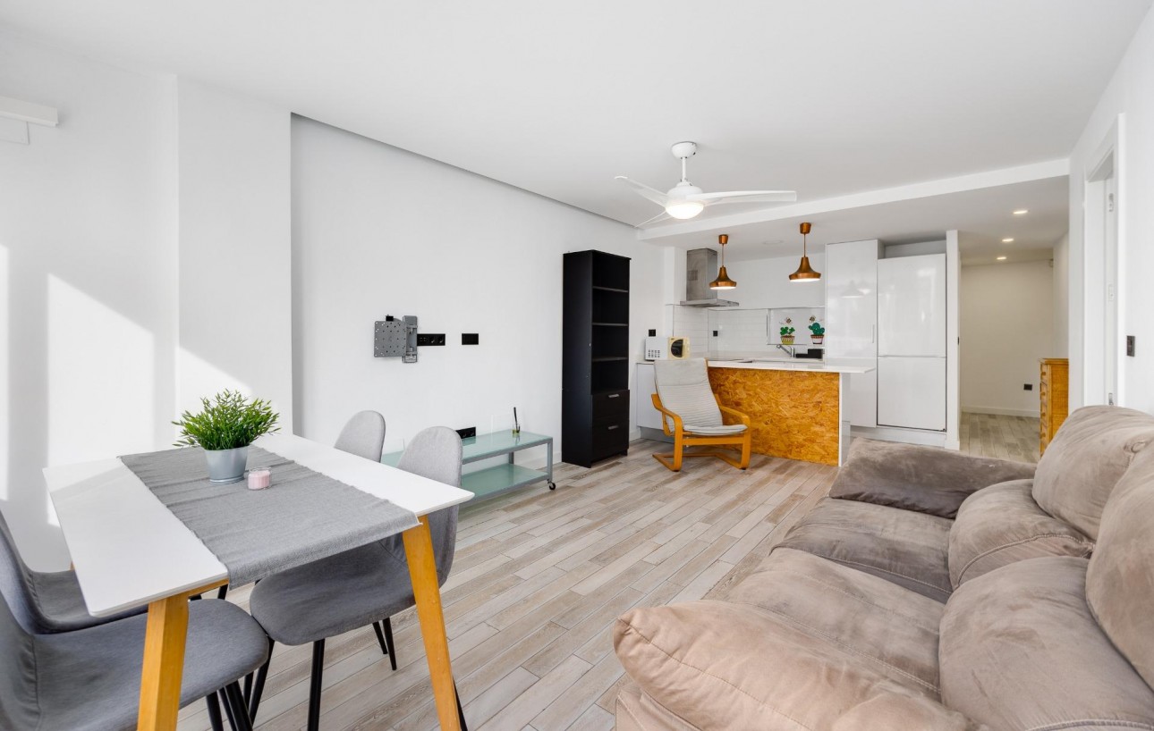 Resale - Wohnung - Torrevieja - Punta prima