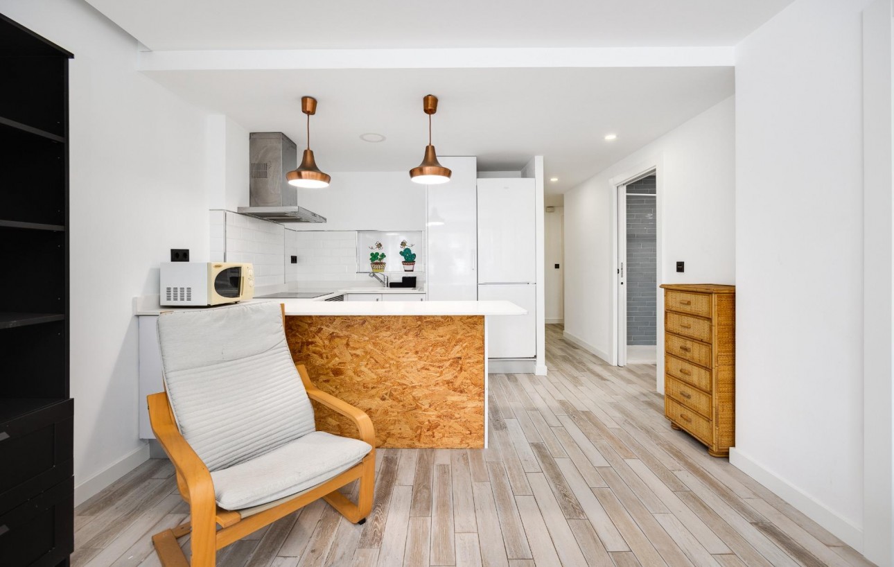 Resale - Wohnung - Torrevieja - Punta prima