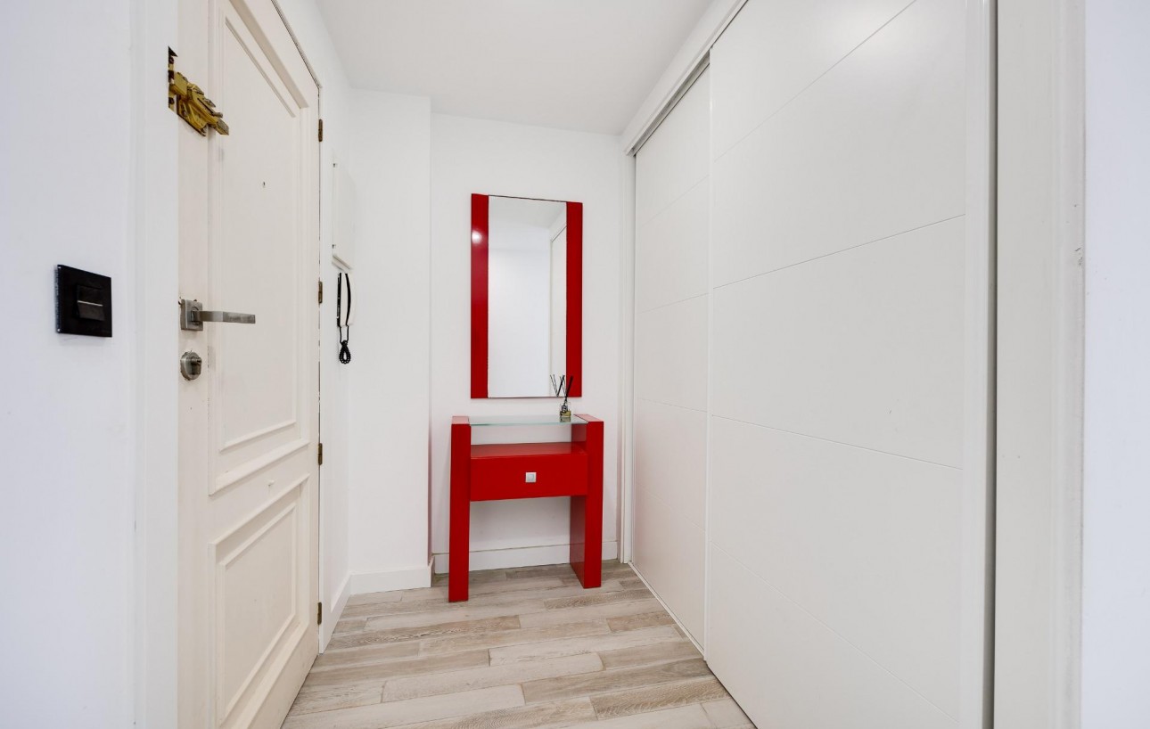 Resale - Wohnung - Torrevieja - Punta prima