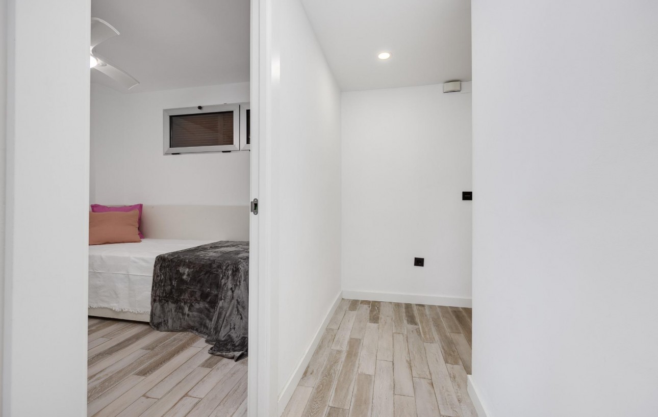 Resale - Wohnung - Torrevieja - Punta prima