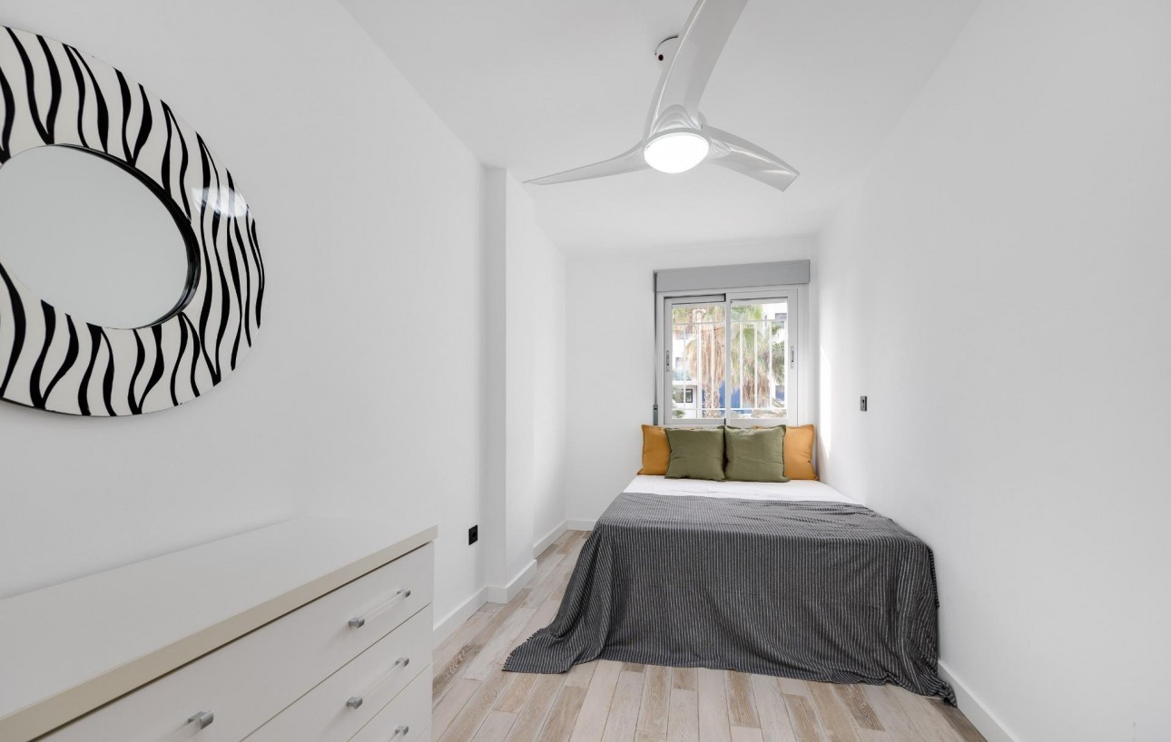 Resale - Wohnung - Torrevieja - Punta prima