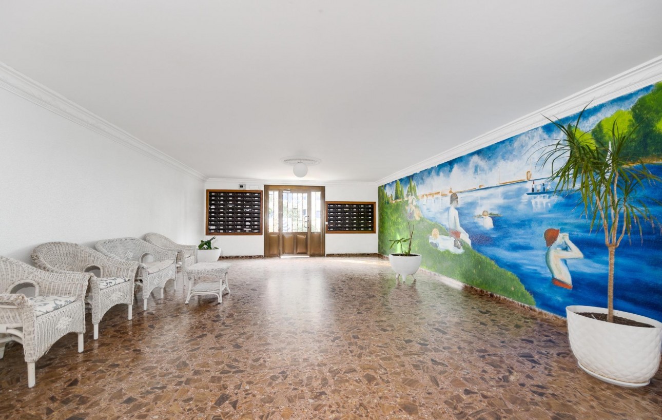 Resale - Wohnung - Torrevieja - Punta prima