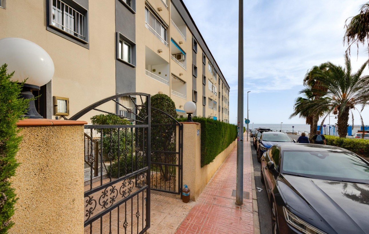 Resale - Wohnung - Torrevieja - Punta prima