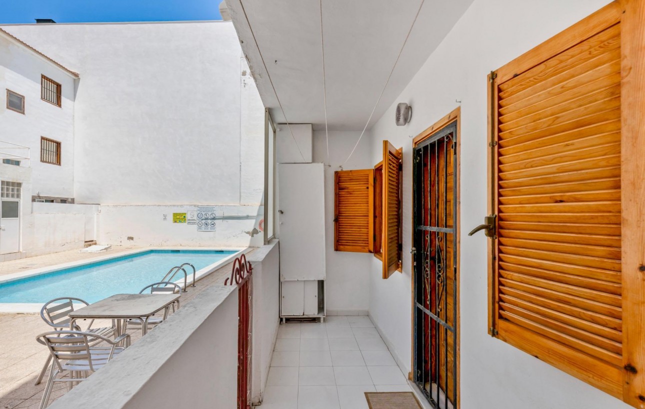 Sale - Apartment - Torrevieja - Habaneras