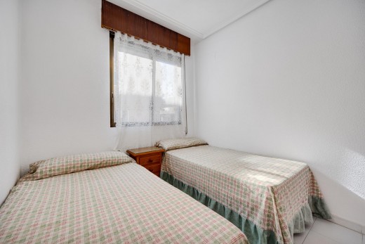 Resale - Wohnung - Torrevieja - Las Piscinas Naturales