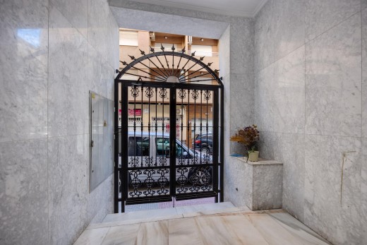 Resale - Wohnung - Torrevieja - Las Piscinas Naturales