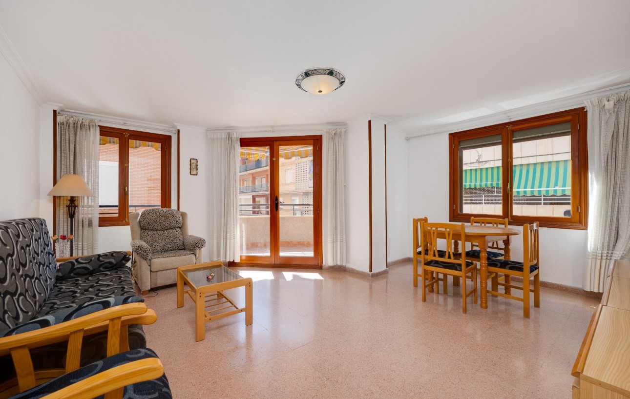 Resale - Wohnung - Torrevieja - Acequion