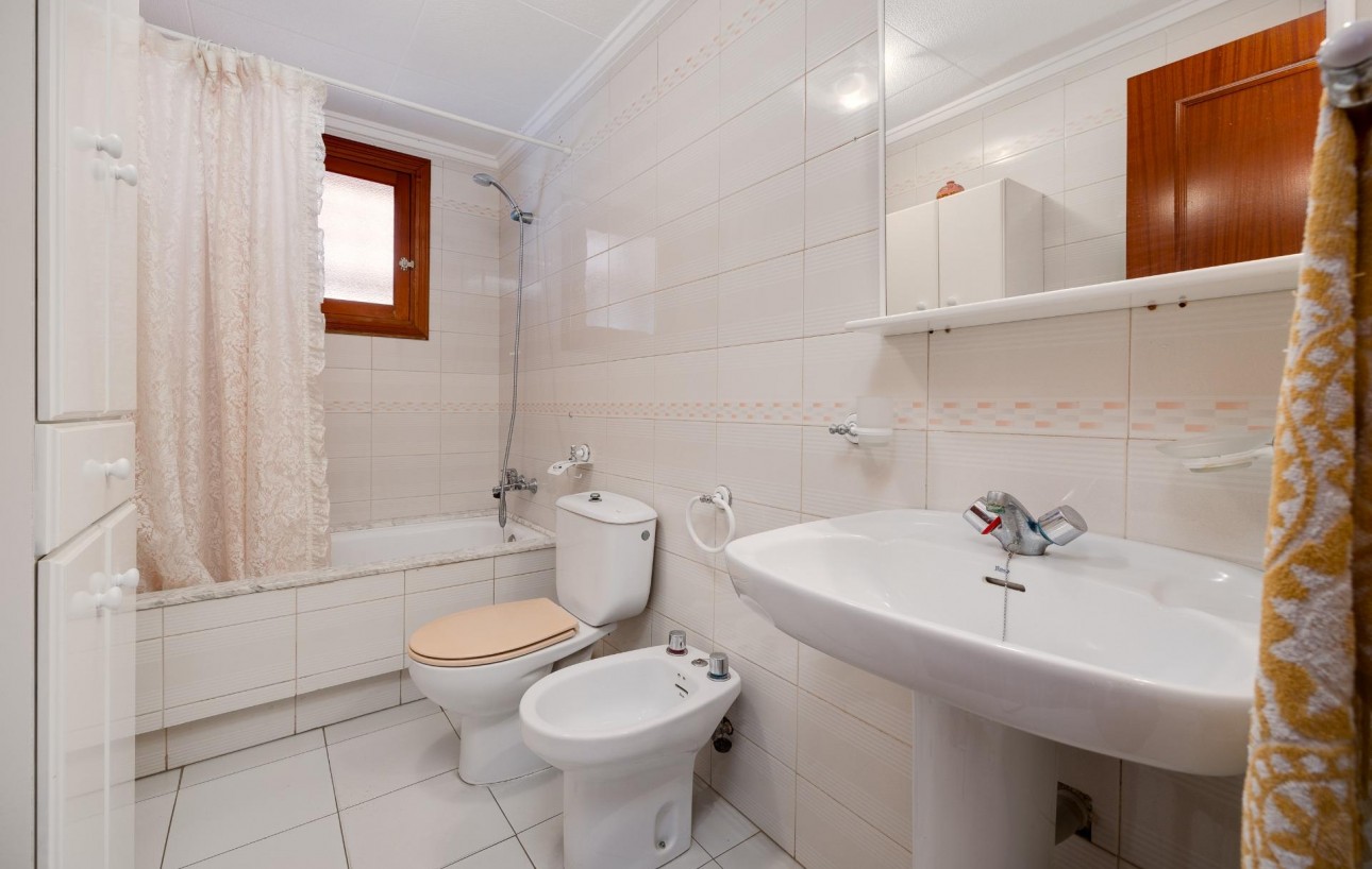 Resale - Wohnung - Torrevieja - Acequion