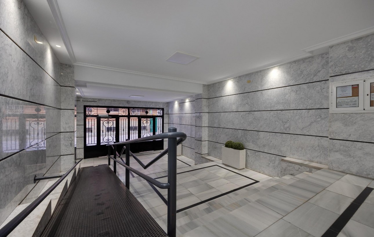 Resale - Wohnung - Torrevieja - Acequion